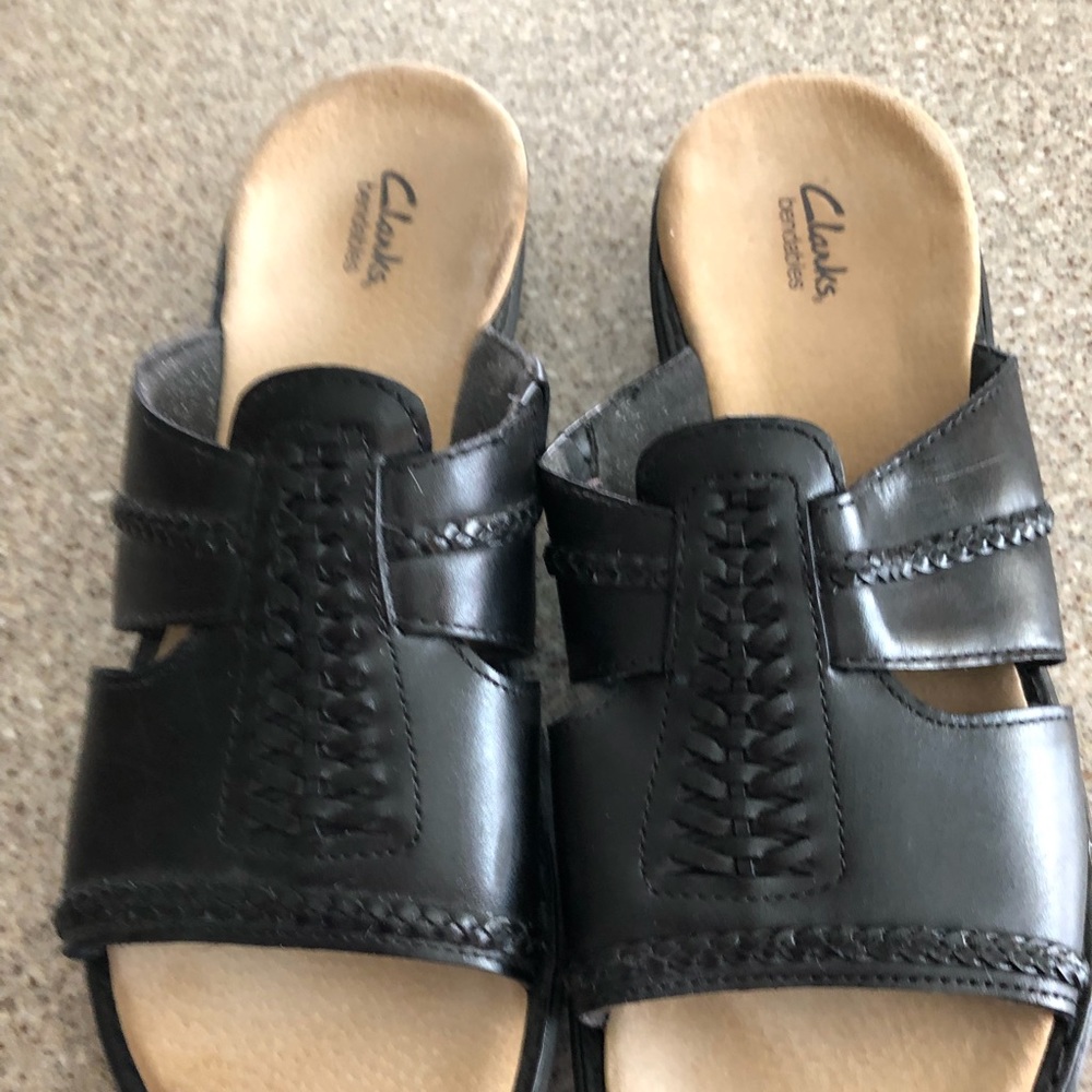 11W Clarks sandals